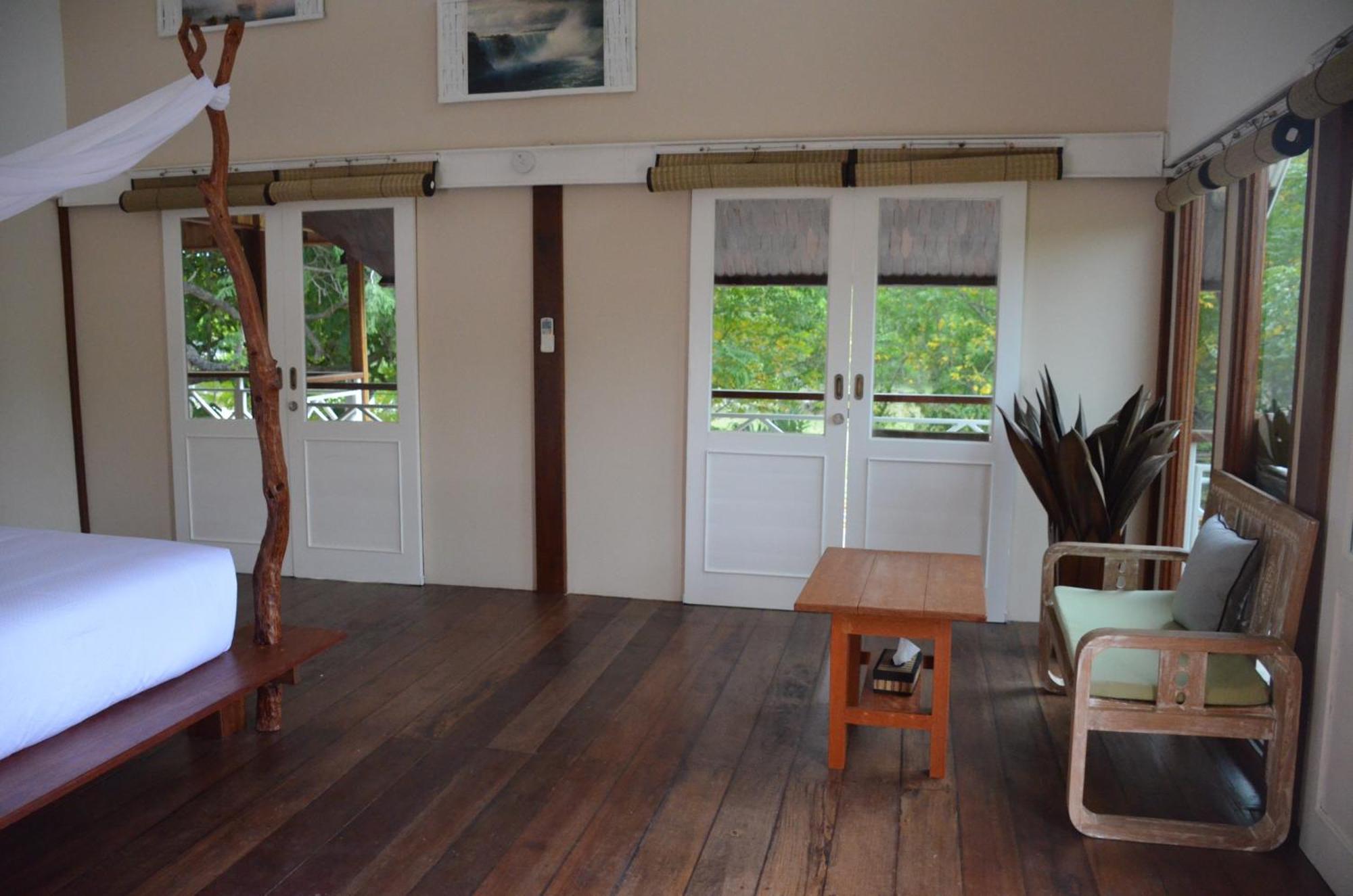 Serene Beach Villa Gili Trawangan Room photo